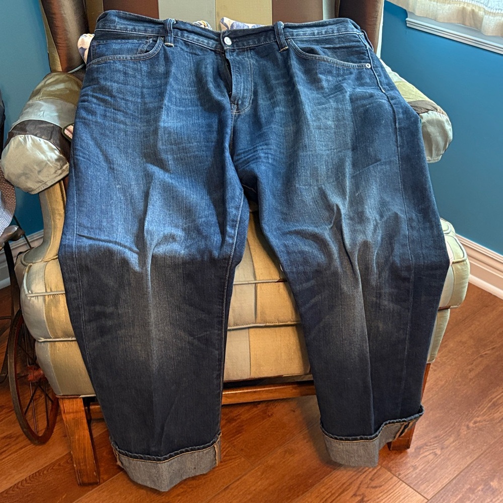 Relaxed Fit Dark Blue Jeans